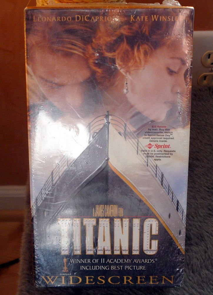 Sealed TITANIC Gold Box VHS THX Widescreen 1998 DiCaprio Winslet Cameron