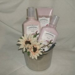Pretty N Pink Gift Basket