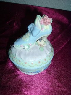 New-AVON - Victorian Boot/Shoe Porecelain Music Box