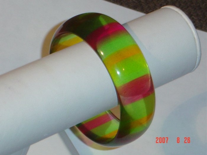 Vintage Lucite Bangle Bracelet Jello