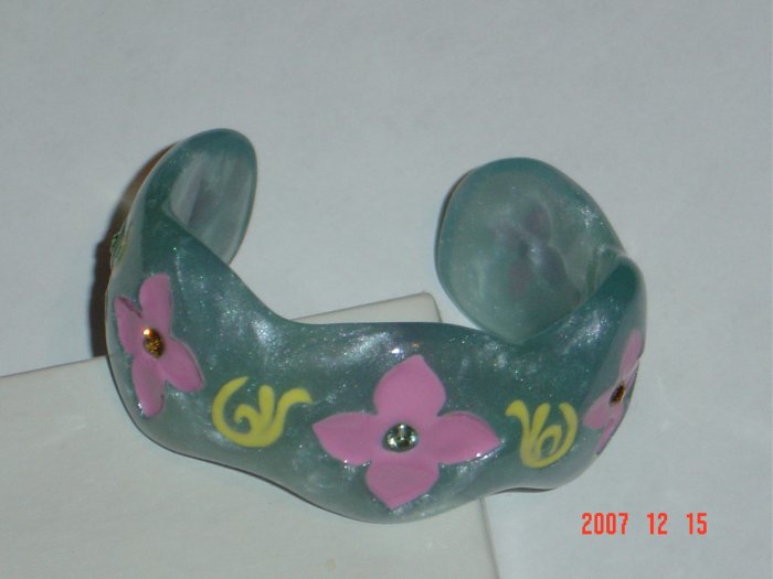Plastic Rhinestone Blue Pink Yellow Flower Cuff