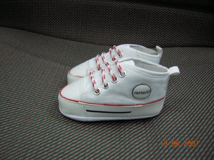 Carter's : Carter's Shoes White