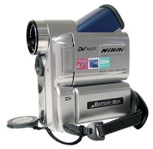 DV7000 Digital Video Recording Camera 4.1 MegaPixels 64 MB External Memory 2"" LCD