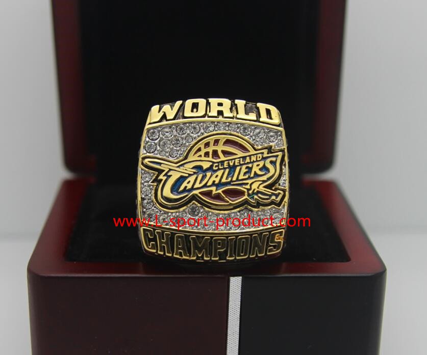 2016 Cleveland Cavaliers LeBron James Championship Ring 8-14S with a nice wooden case