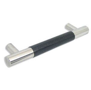 pull-1-Absolute Black