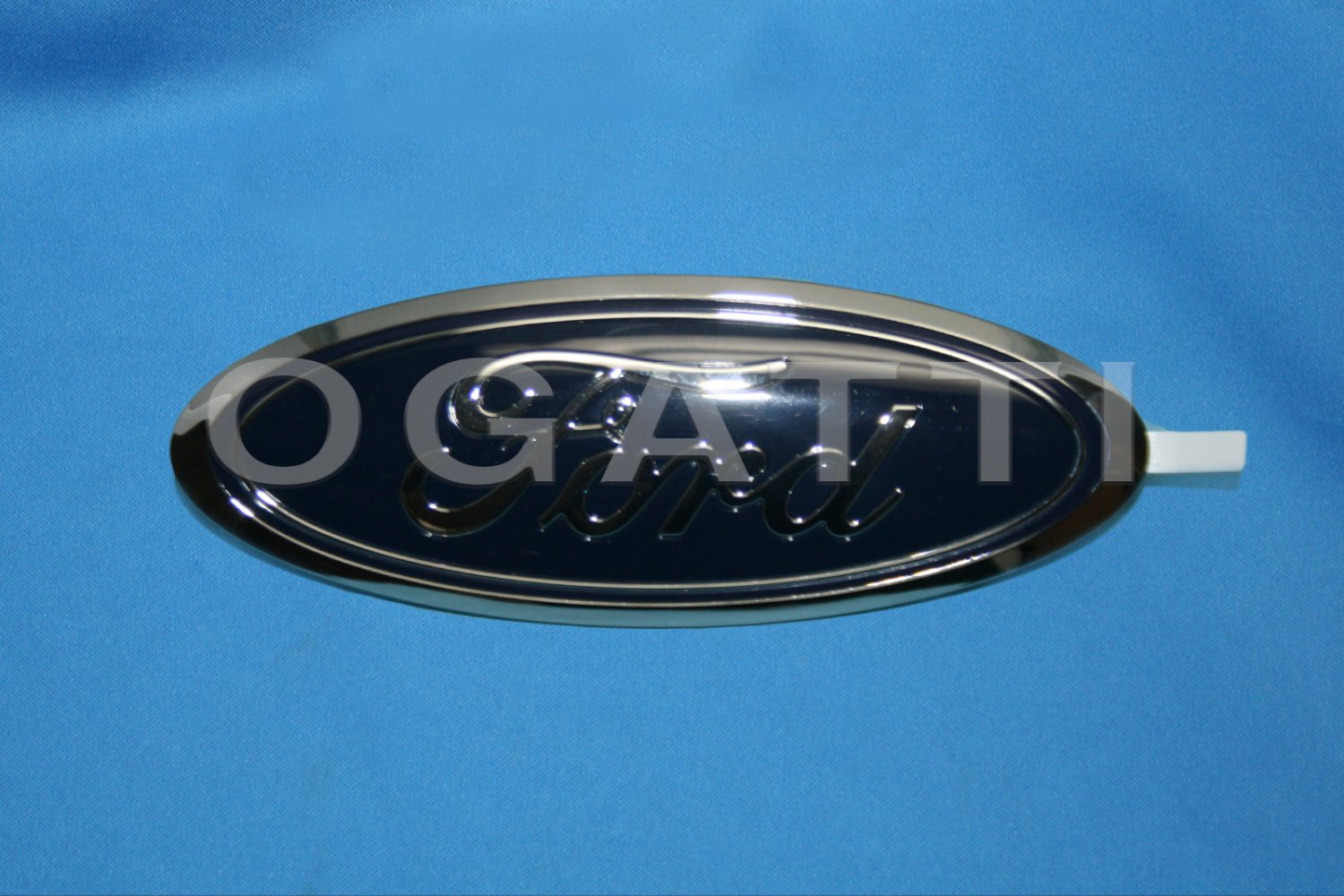 Brand New Ford OEM F-150 2014-2015 Rear Tailgate 5" Oval FL3Z-9942528-B