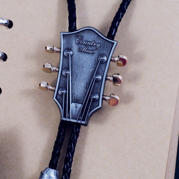 Bolo Tie Totem Necklace - Country Music - Vintage Bola Tie t07