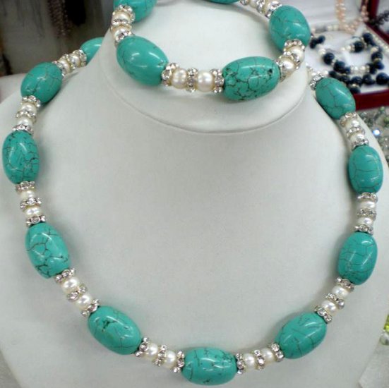 Beautiful turquoise pearl & crystal bracelet necklace