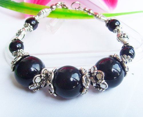 STUNNING STYLE Tibetan Silver Black Agate Bracelet