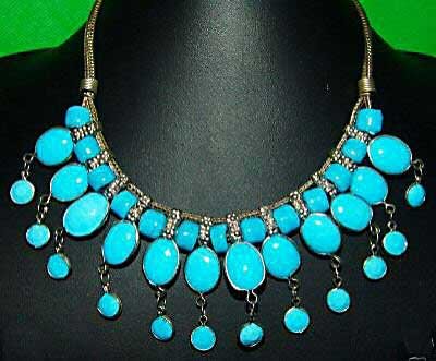 Delicate Silver Turqouise Trditional Necklace