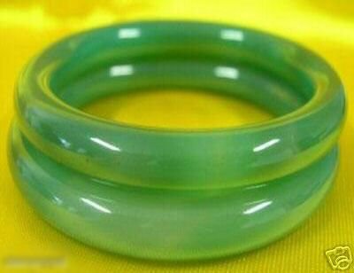 Normal Vert Jade Bracelet Paire