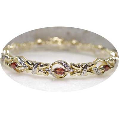 2.61 carat genuine Garnet & Diamond bracelet