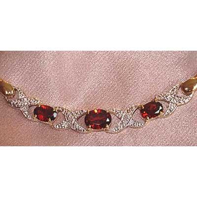 2.78ctw genuine Garnet & Diamond necklace