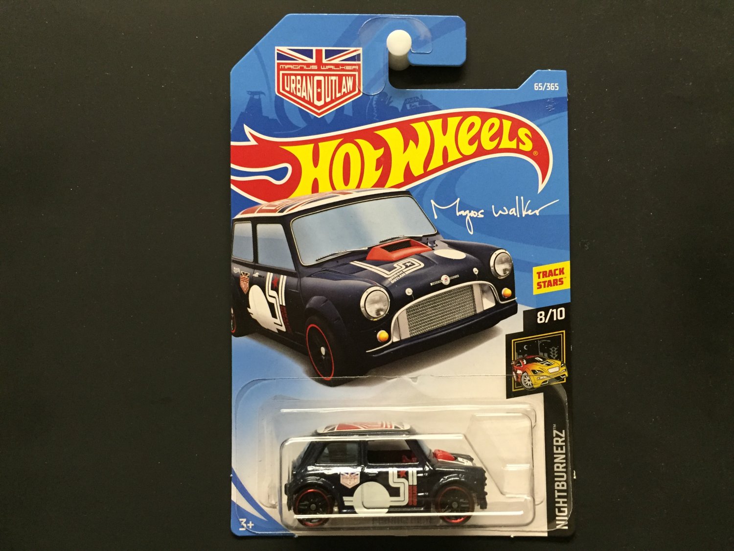 2018 Hot Wheels Morris Mini Nightburnerz 810