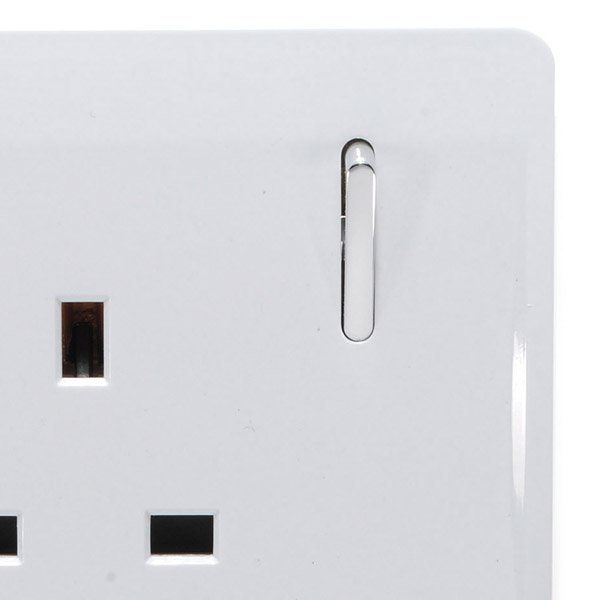 220V-250V 13A Wall PC Socket Single Outlet Plug Seat With 1 Switch