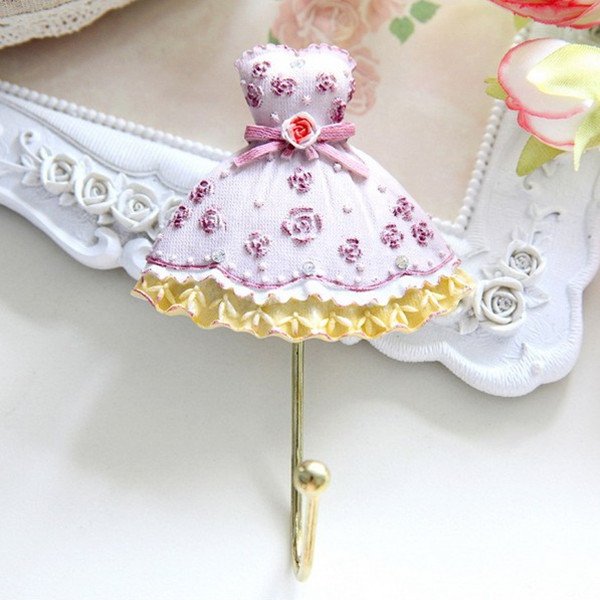 Elegant Heart Rose Dress Wall Hook Towel Clothes Hanger Holder