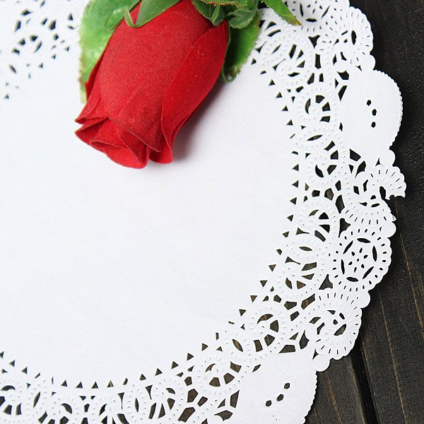 100Pcs 7.5 Inch Round Paper Lace Cake Dessert Doilies Placemat