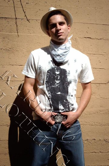 Legends of Style T-Shirt "Death by Sexy" + Free Ed Hardy Poster
