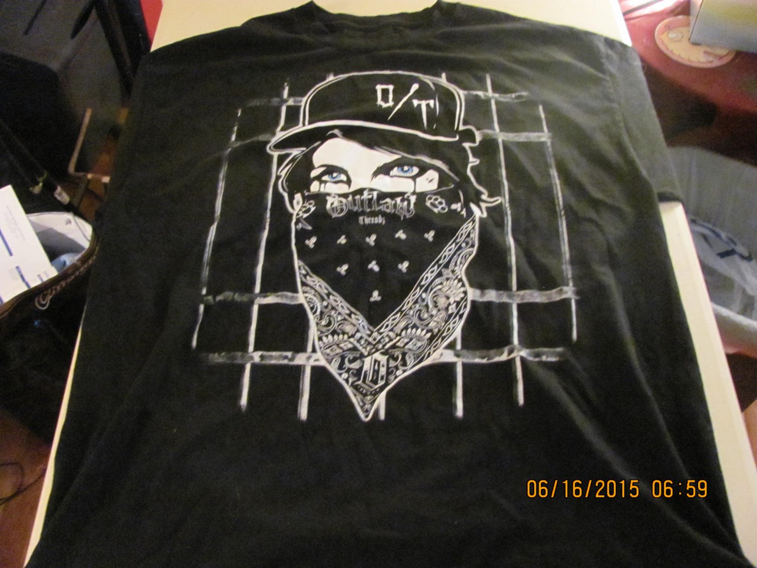 Outlaw Threadz Mens T shirt