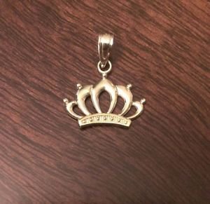 10K YELLOW GOLD POLISHED CROWN CHARM / PENDANT - 0.7 GM