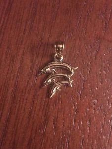 10K YELLOW GOLD SMALL POLISHED DOLPHIN / 3 DOLPHINS CHARM / PENDANT- 0.6 GRAMS