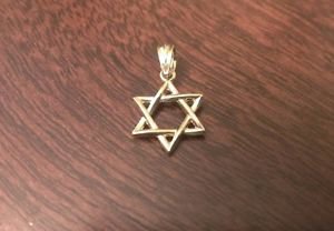 14K YELLOW GOLD SMALL POLISHED STAR OF DAVID CHARM / PENDANT - 0.78 GRAMS