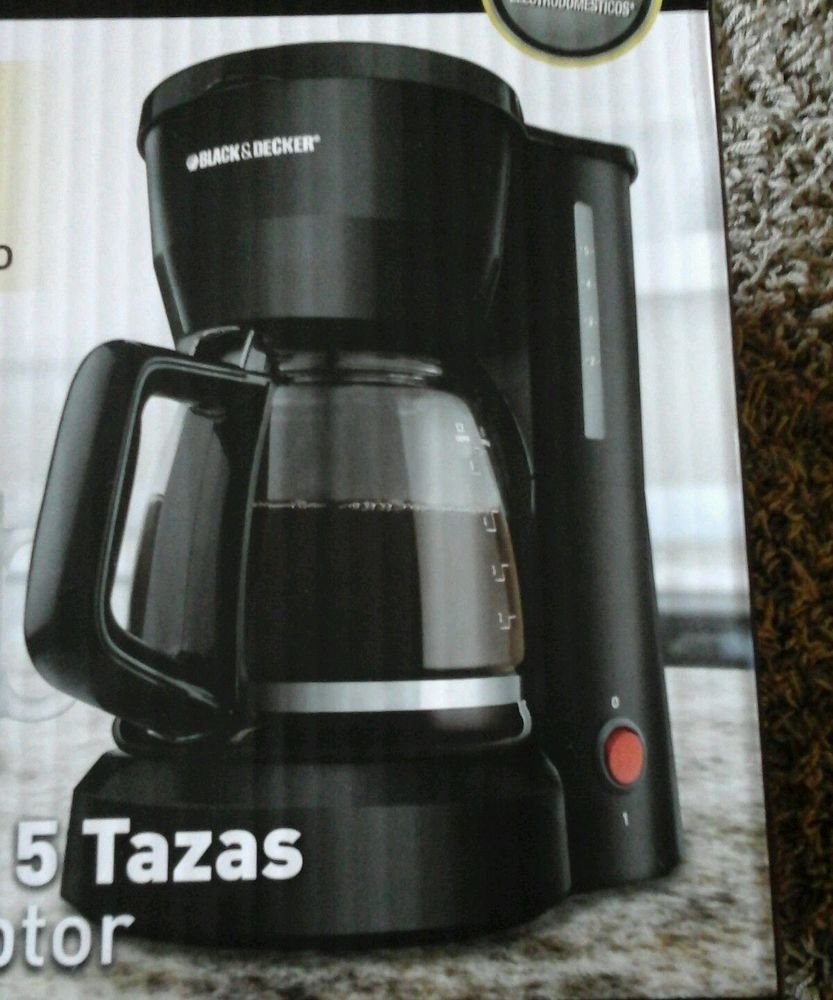 Black and Decker DCM600B 5-Cup Coffeemaker, Black Adjustable Coffee Spouts
