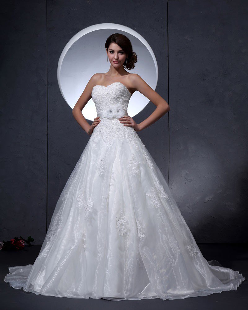 Taffeta Beading Applique Sweetheart Chapel A-line Bridal Gown Wedding Dress