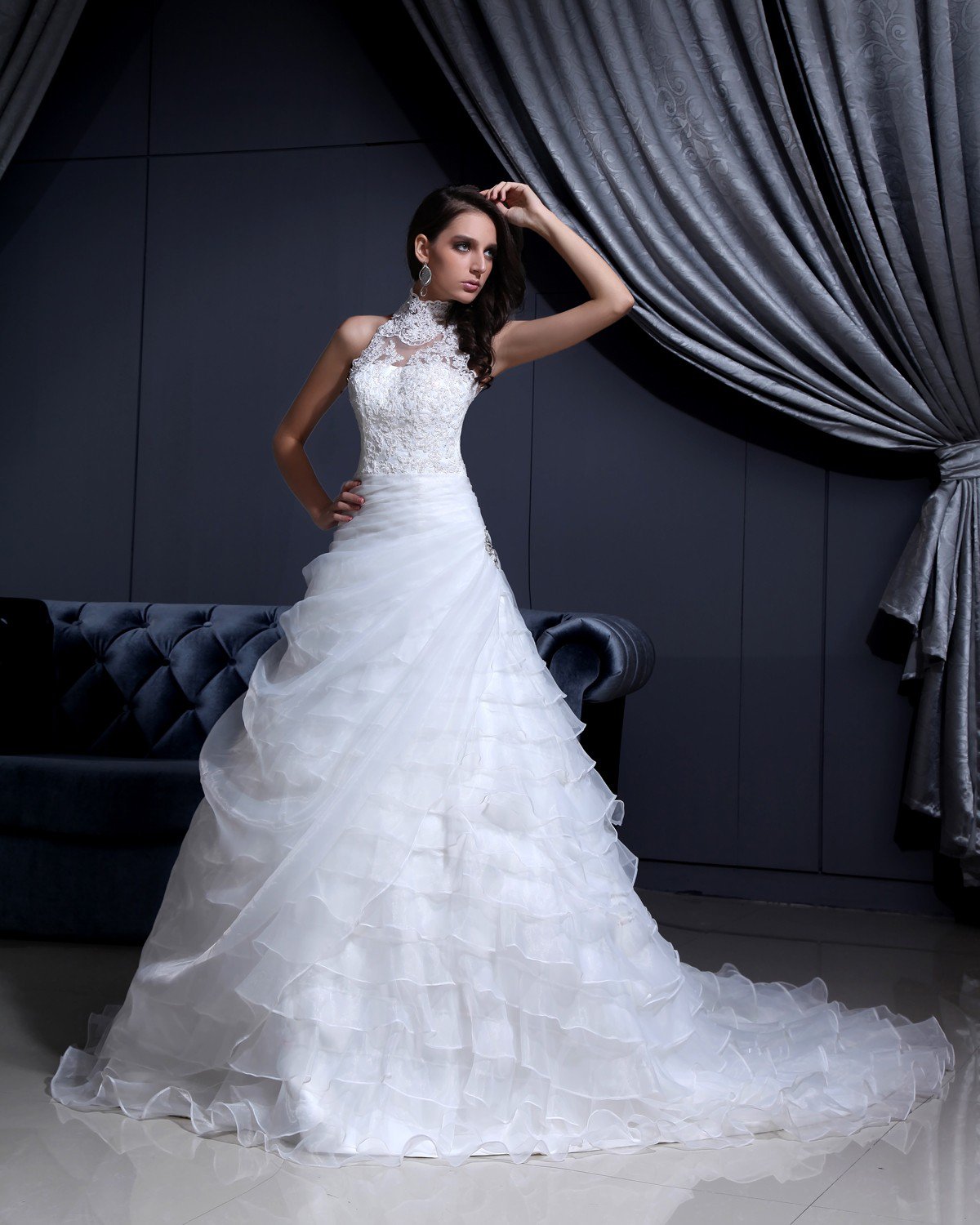 High Neck Lace Beading Chapel A-Line Bridal Gown Wedding Dress