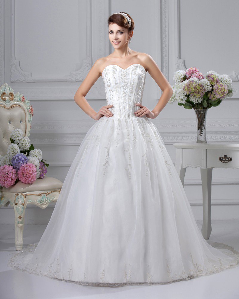 Lace Applique Sleeveless Satin Sweetheart Cathedral Train Ball Gown Wedding Dress