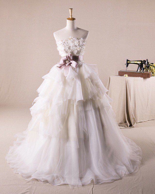 Pretty Ruffles Applique Flower Decoration Strapless Tulle A Line Wedding Dress