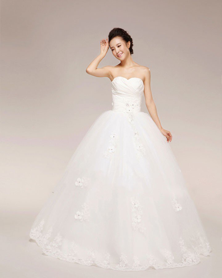Graceful Applique Beading Ruffles Sweetheart Tulle Ball Gown Wedding Dress