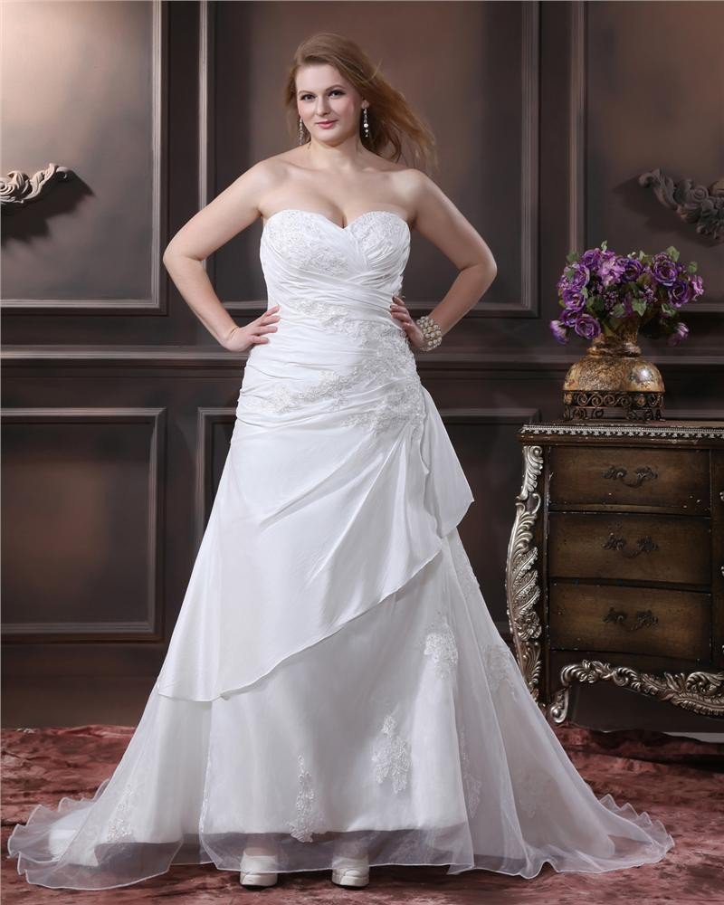 Elegant Organza Sweetheart Applique Beading Empire Chapel Train Plus Size Wedding Dresses