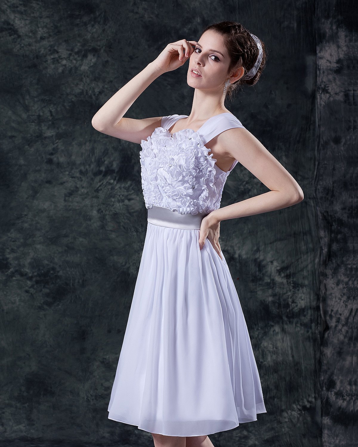 Sweetheart Sleeveless Satin Yarn Embroidery Flower Short Mini Wedding Dress