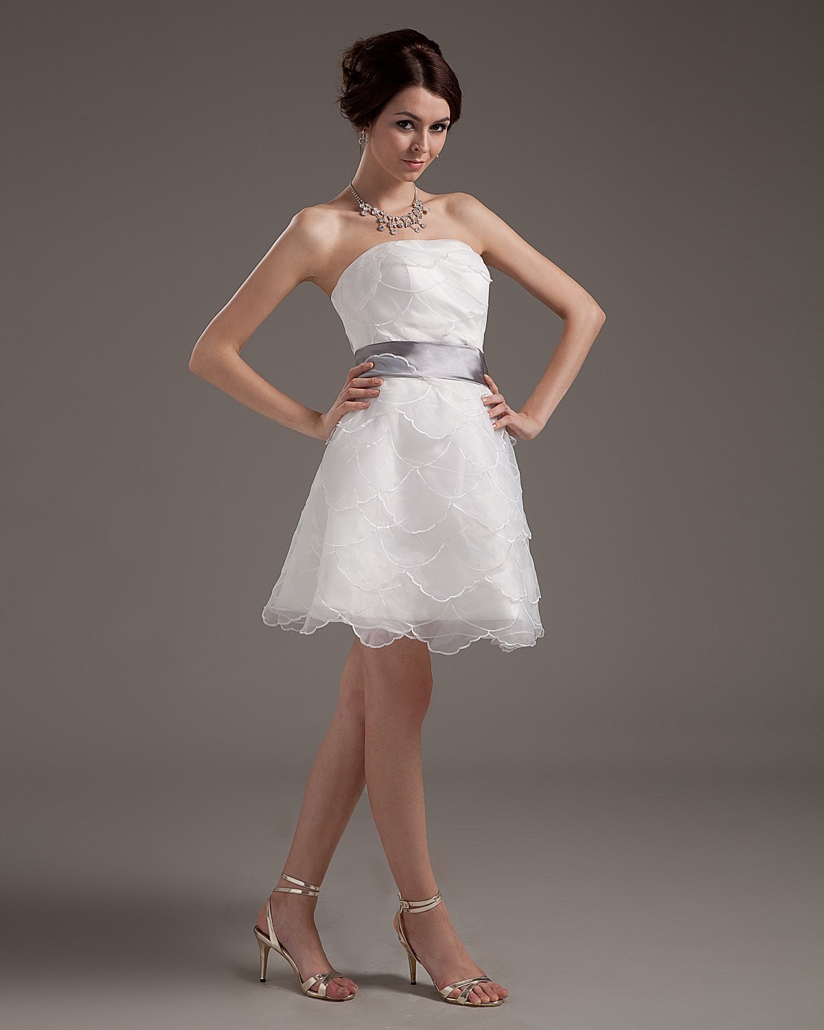 Yarn Layered Ruffle Strapless Short Bridal Gown Wedding Dress