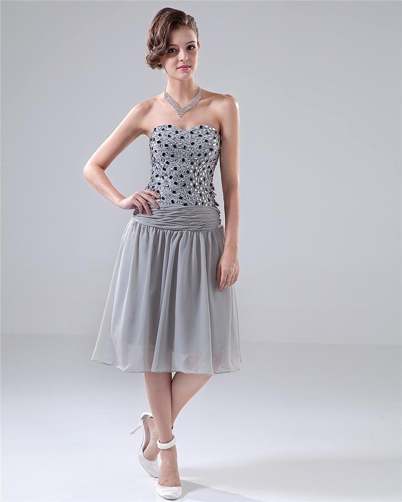 Sweetheart Ruffle Beading Knee Length Chiffon Cocktail Dress