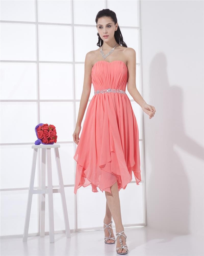 Sweetheart Chiffon Ruffle Beaded Thigh Length Cocktail Dresses