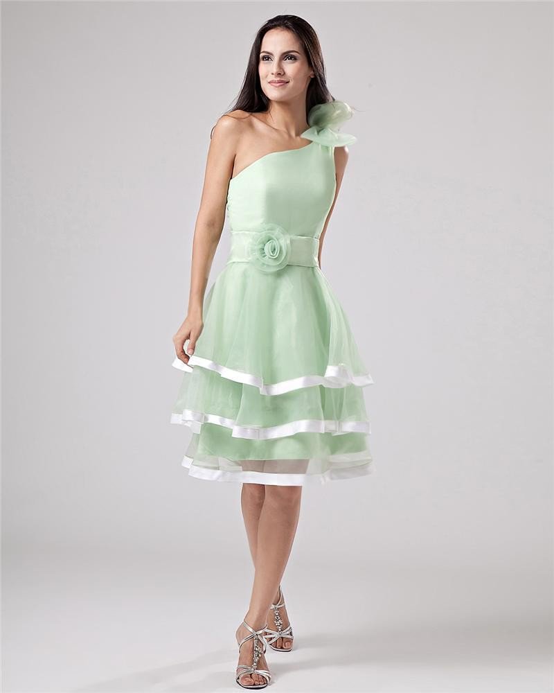 Organza Ruffles Applique One Shoulder Knee Length Graduation Party Dress