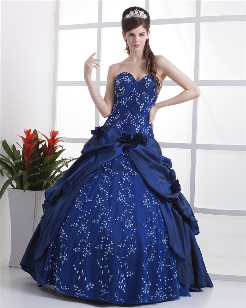 Ball Gown Lace Flowers Yarn Flowers Embroidery Ruffles Applique Sweetheart Floor Length Quinceanera