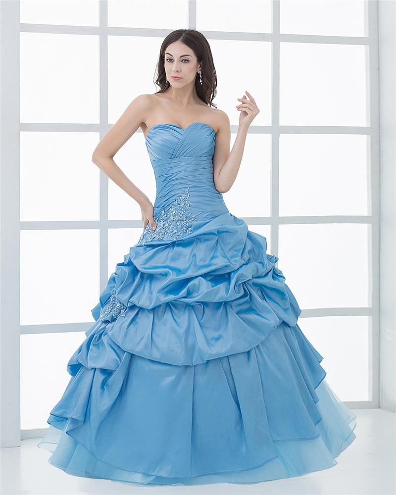 Ball Gown Sleeveless Yarn Embroidery Ruffles Applique Sweetheart Floor Length Quinceanera Prom Dress