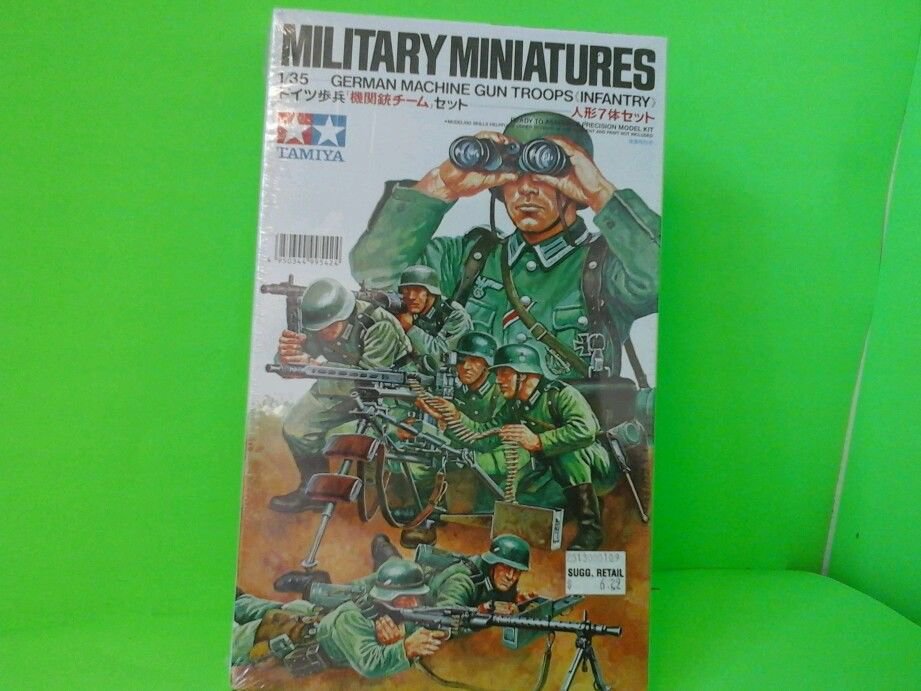 Tamiya Military Miniatures German Machine Gun Troops Set Model Kit #38 1:35 NEW