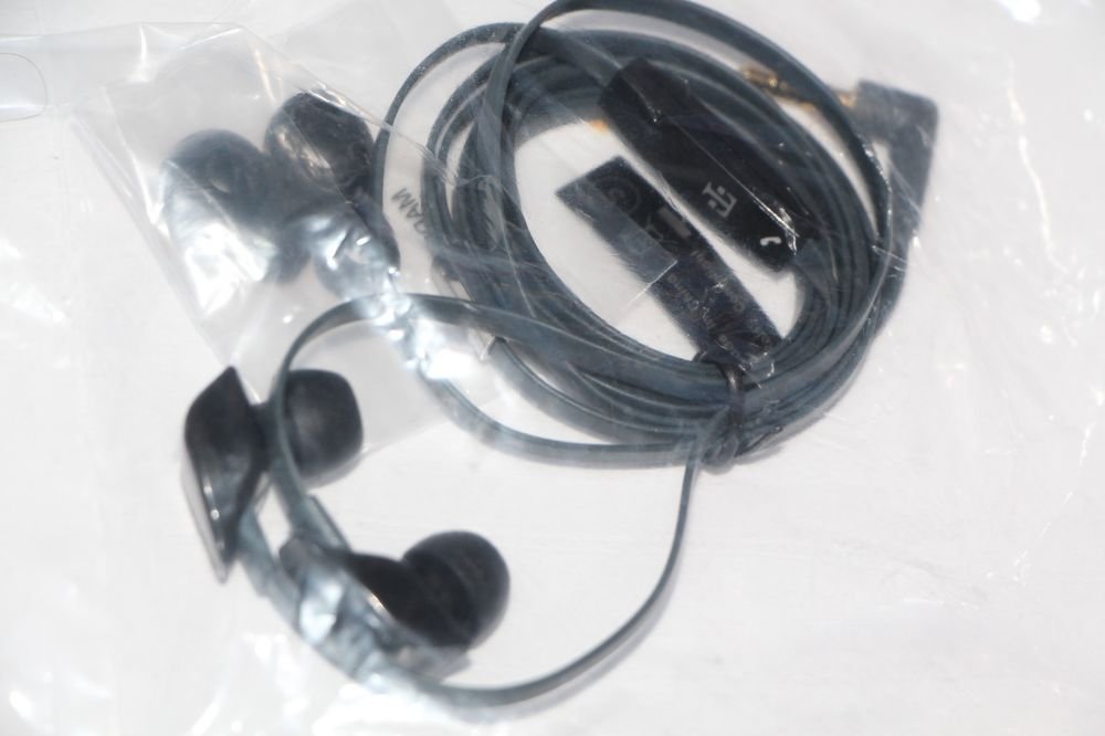 T Mobile OEM Earbuds Headphones Black w/ In-Line Mic NEW SHIPS SAME DAY