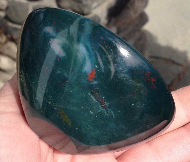 Gemstone Bowls Bloodstone Jasper healing crystals magick prosperity altar offering devotional bowl