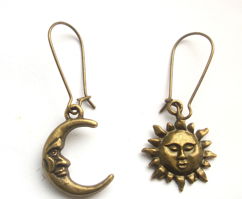 1 pair Celestial Sun & Moon Antiqued Bronze Tone Earrings