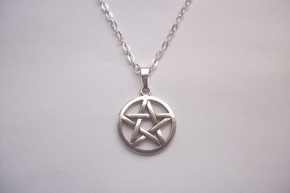 Pentagram Silver Tone Pendant and Chain Necklace