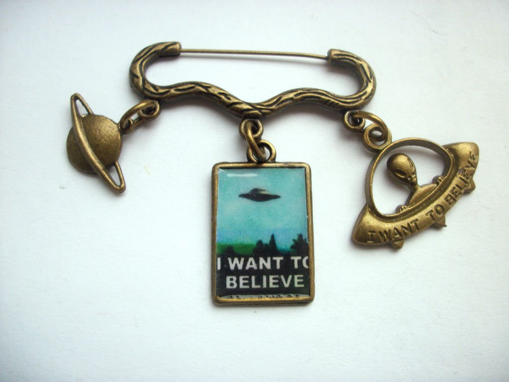 UFO Retro Sci Fi Bronze Tone Brooch Pin