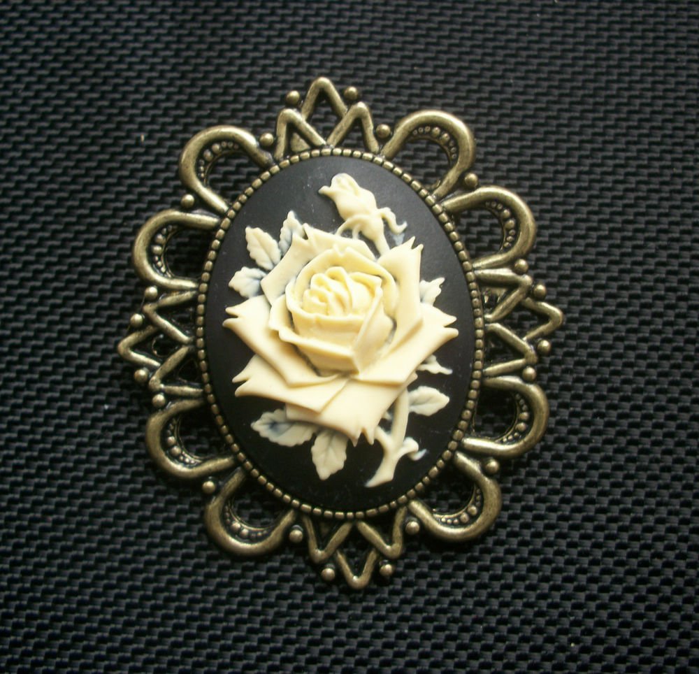 Gothic Rose Cameo Brooch 60mm