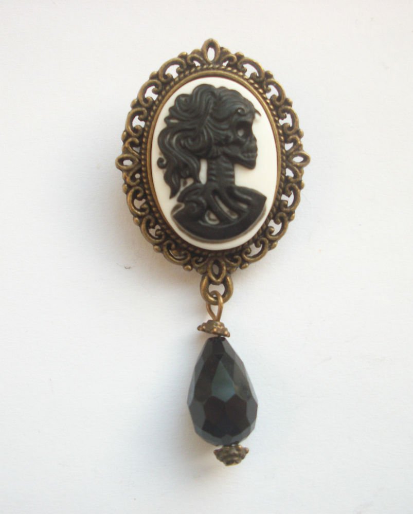 Lolita Day of the Dead Cameo Gothic Brooch