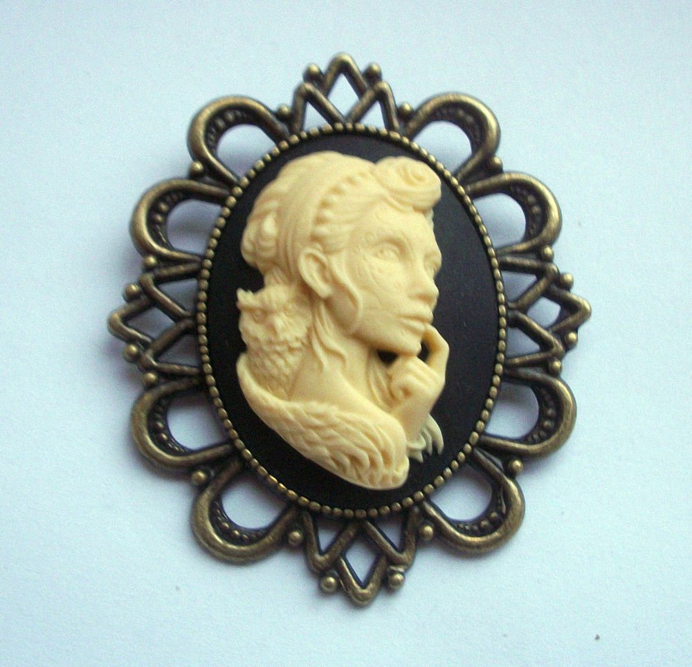 Day of Dead Girl Zombie Cameo in Antiqued Bronze Tone Brooch 60mm