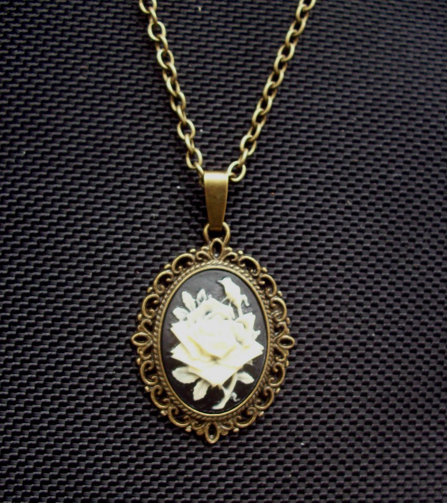 Gothic Rose Cameo Pendant Necklace Antiqued Bronze Tone 18 inch